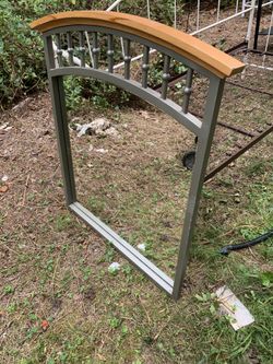 Beautiful dresser mirror