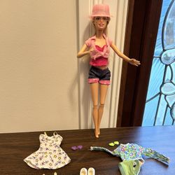 2005 Barbie Blonde Hair With Accessories