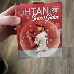 Ohtani Snow Globe