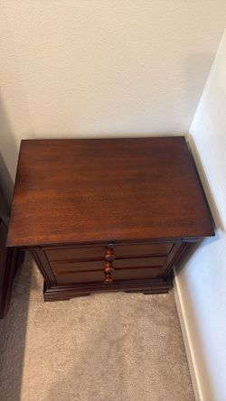 Night stand