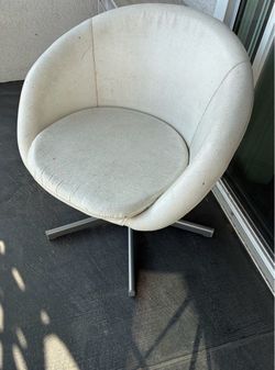 Comfy Mid-Century Vintage Style White Vinyl Swivel Martini Chair