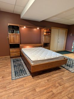 Queen bedroom set