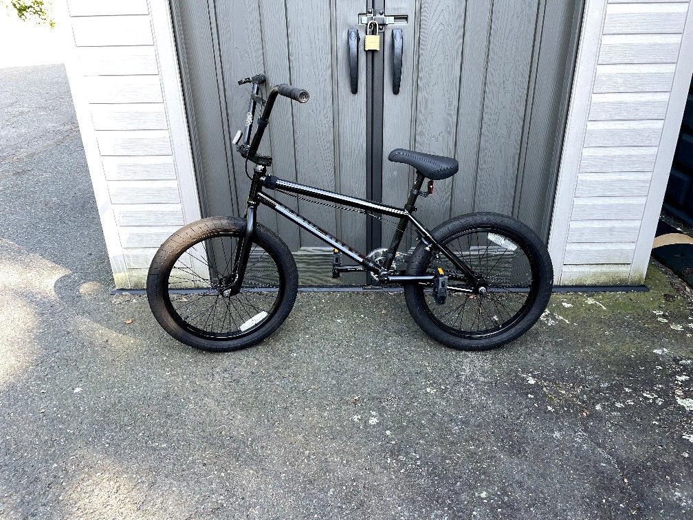 Kink Whip Bmx 20" Bike Like New