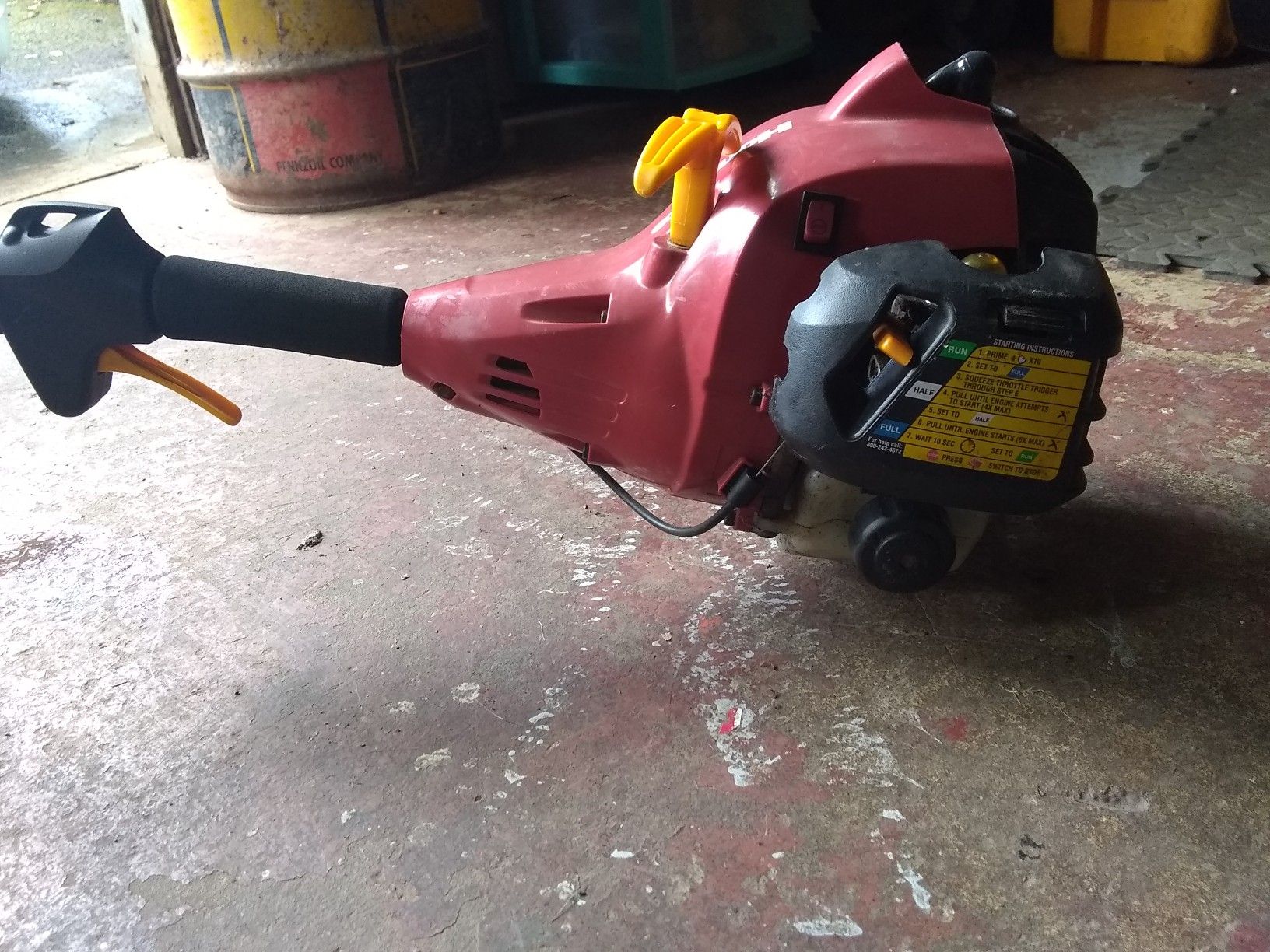 HOMELITE 26cc WEED EATER 40 for Sale in Oregon City,