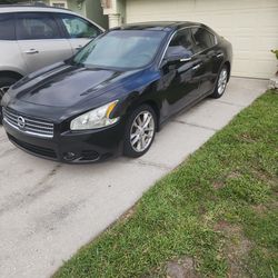 Nissan Maxima 2011