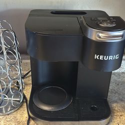 Keurig Coffee Maker With Carousel K Kup Holder