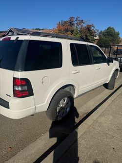 2010 Ford Explorer XLT