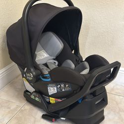 Baby Jogger City Go2 Car Seat, Base and Adapters
