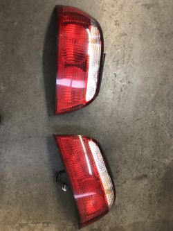 2000 Mazda 626 lx tail lights