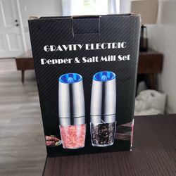 Gravity Electric Pepper & Salt Mill Set