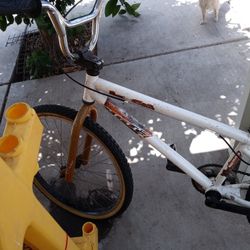 24" GT Mach One $350
