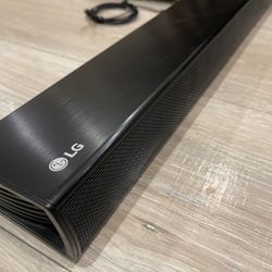 LG SK4D 2.1-channel 300W Soundbar System 