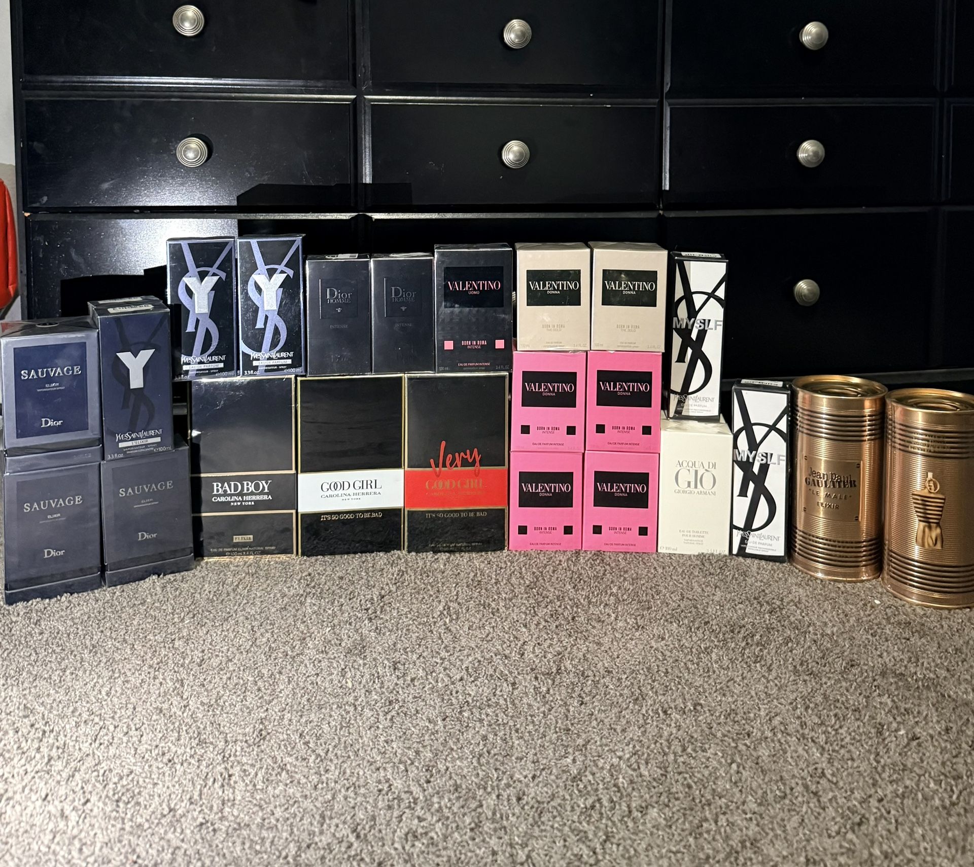 Colognes And Perfumes 