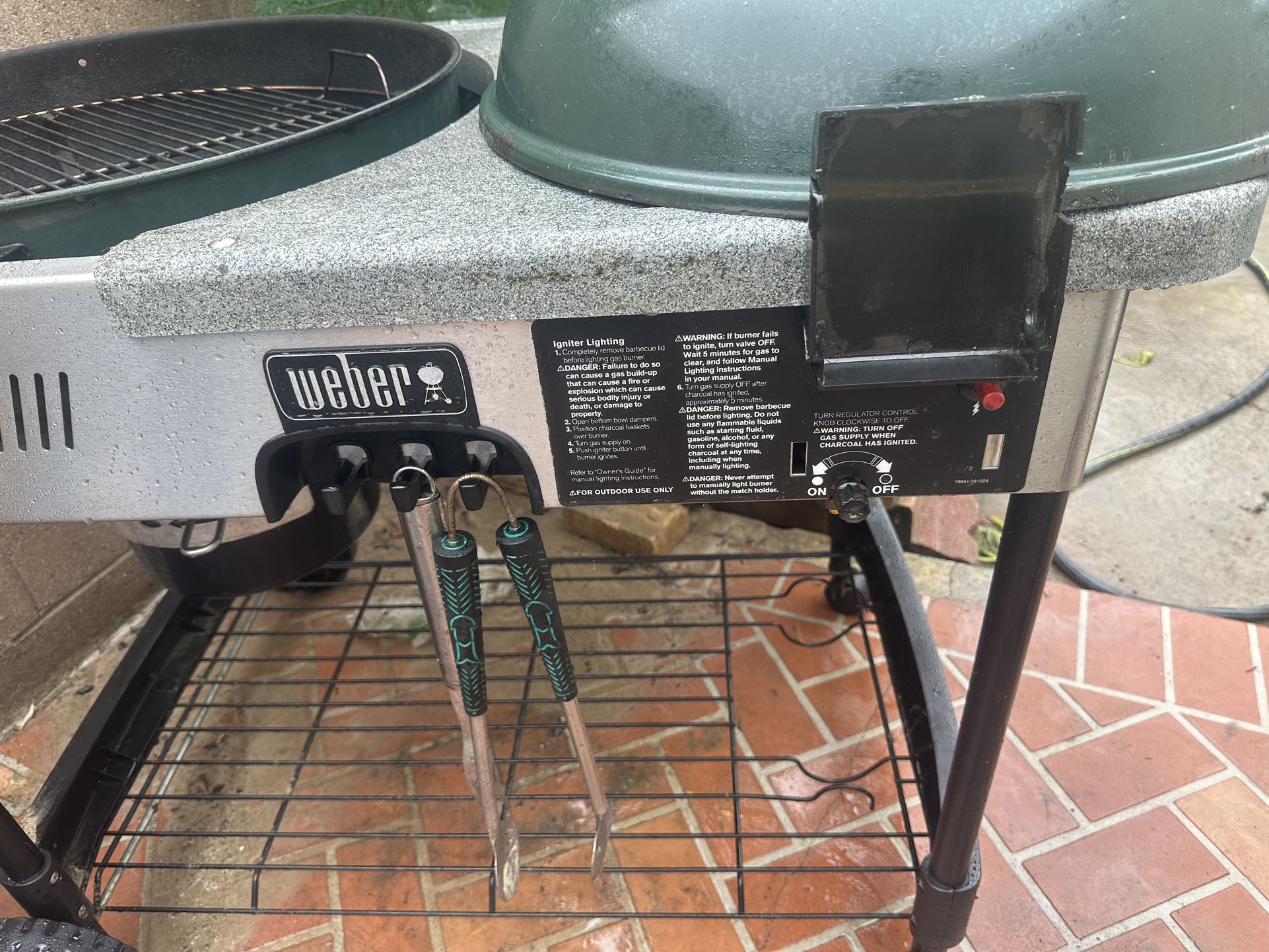 Weber Grill. 