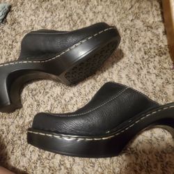 Nicole Slip On Heels 7 1/2 Black Sticking New Shoes