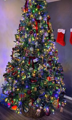 Christmas tree 9ft