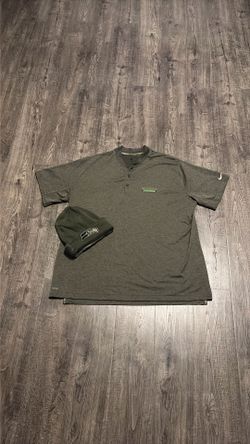 Seattle Seahawks Football Shirt & Hat