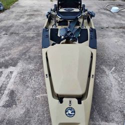 Hobie-Pro-Angler-14-Kayak