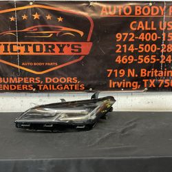 TOYOTA AVALON 2019-2022 LH HEADLIGHT OEM