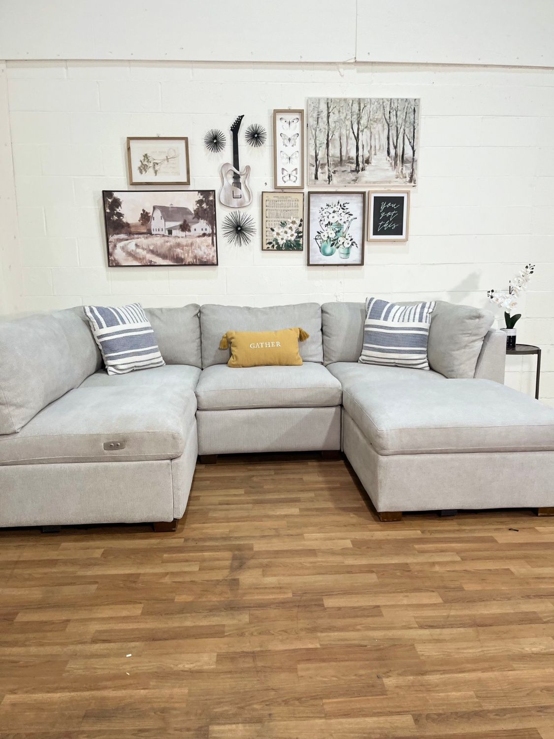 5pc Modular Reclining Sectional Couch | Free Delivery