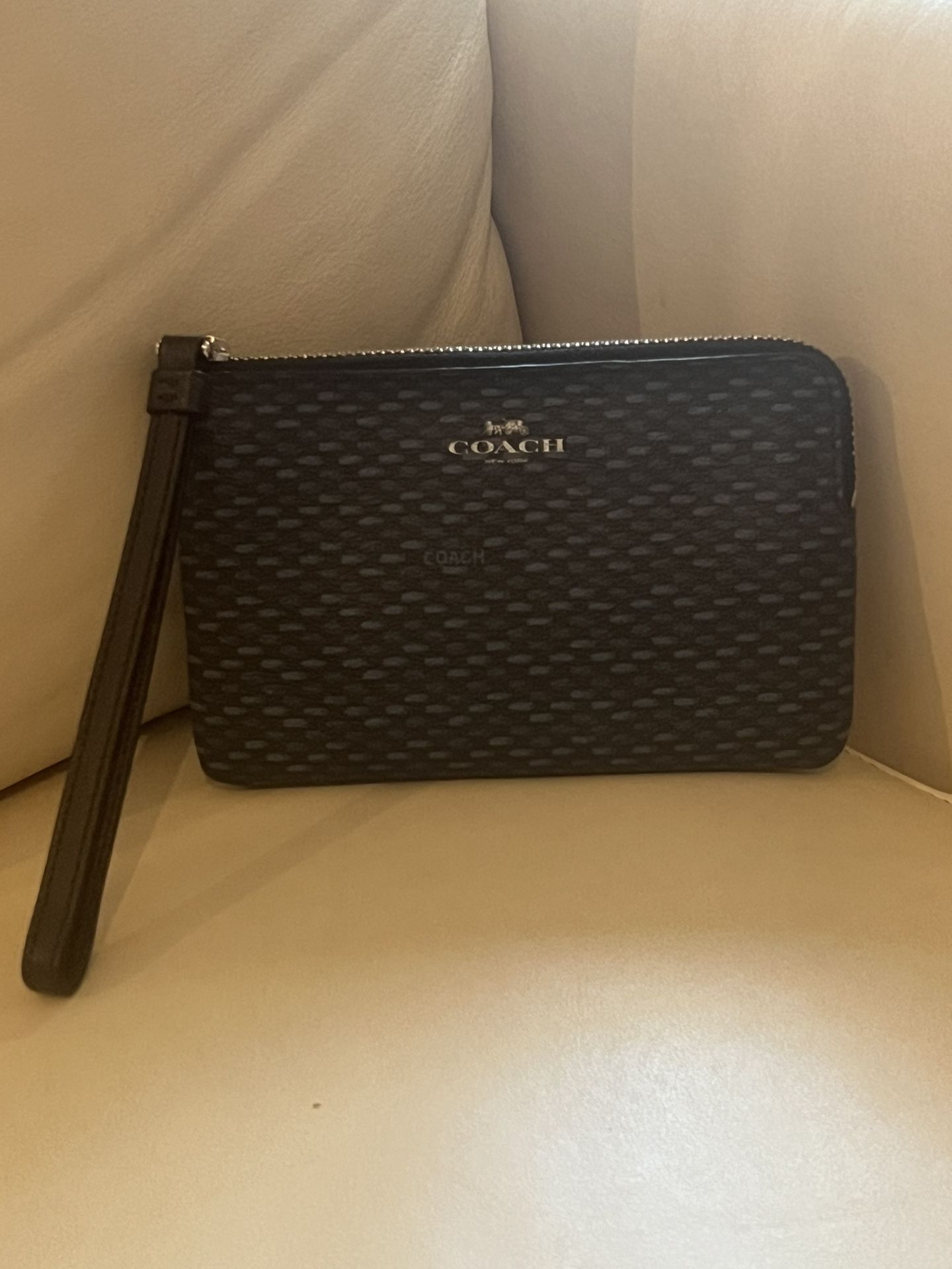 NEW Coach Wristlet 
