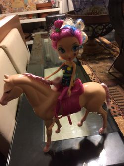 Beautiful Large Barbie horse.