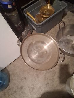 Stir fry pan giant