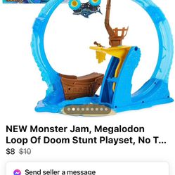 Hot Wheels Monster Jam Megalodon 