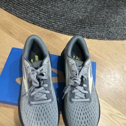 Brooks Ghost 16 mens size 8.5 Run walk 