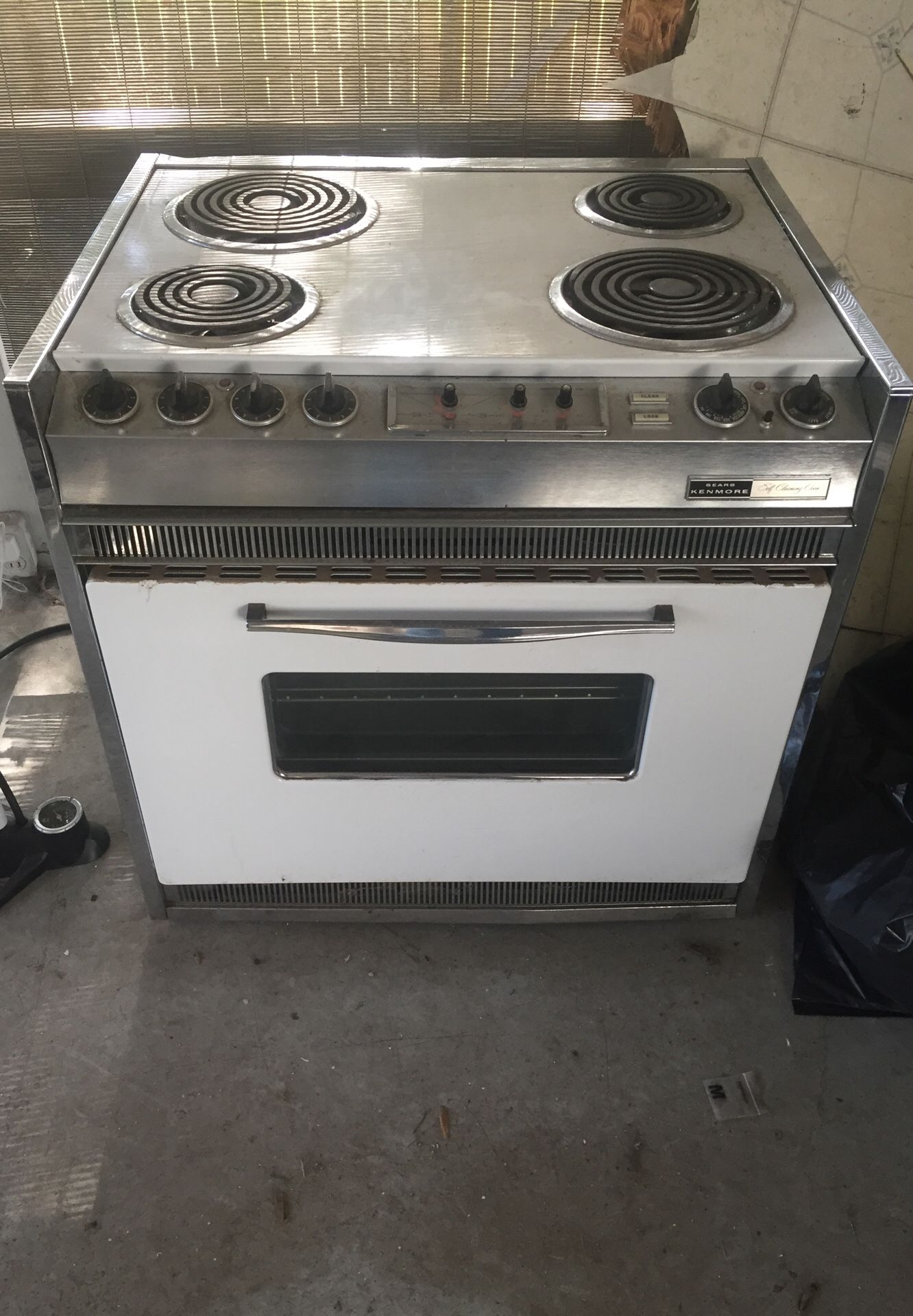 Vintage NEW! Sears Kenmore electric stove