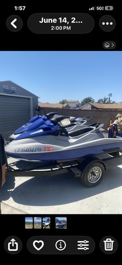 JET SKIES AND TRAILER !!