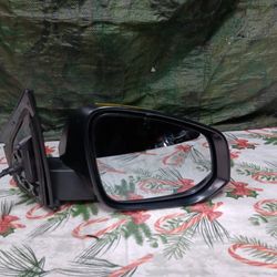 2016-18 Toyota Rav4 Right Mirror W/Signal Light 