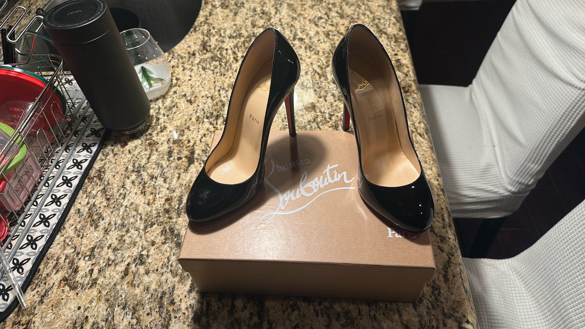 ルブタン 未使用 （37.5) FIFILLE 100 PATENT Christian Louboutin (Fifille 100 Patent)