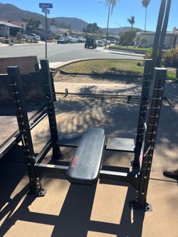 Weight bench