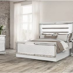 Bedroom Set 🆕 In Package No Mattress Included Sold Separately 