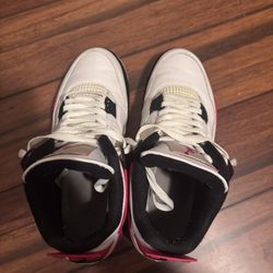 Jordan 4