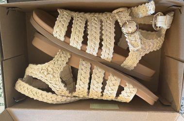 Universal Thread Tessa Sandals
