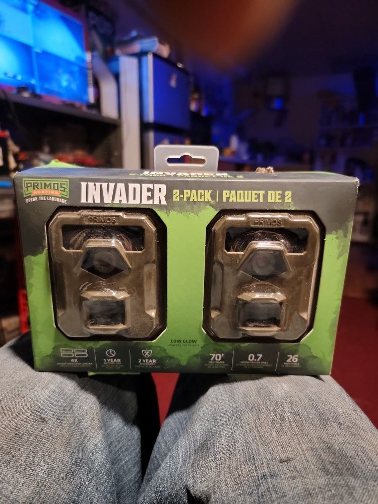 Two pack of gaming cameras