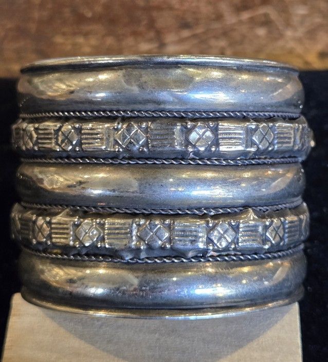 Silver Tone Cuff Bracelet Navajo?