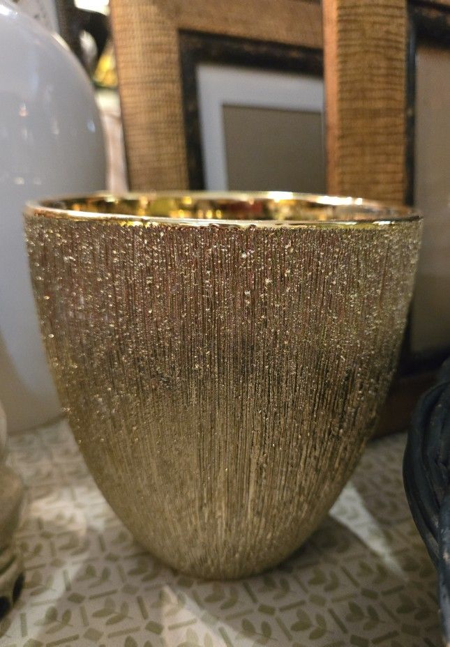Gold Spun Textured Vase
