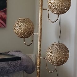 ANTIQUE POLE LAMP. 3 WAY LIGHTING