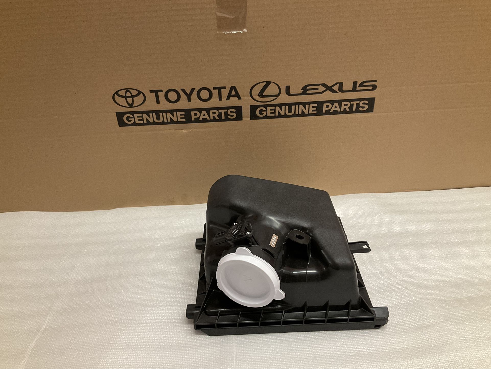 Toyota Highlander 2020-2024 Toyota 17705F0200 Upper Air Filter Housing OEM