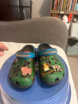 Minecraft crocs