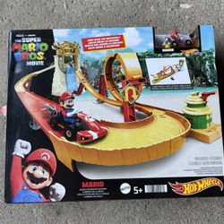 Hot Wheels Super Mario Track