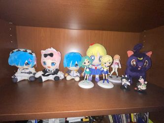 Anime Figures And Posters (look In Description)