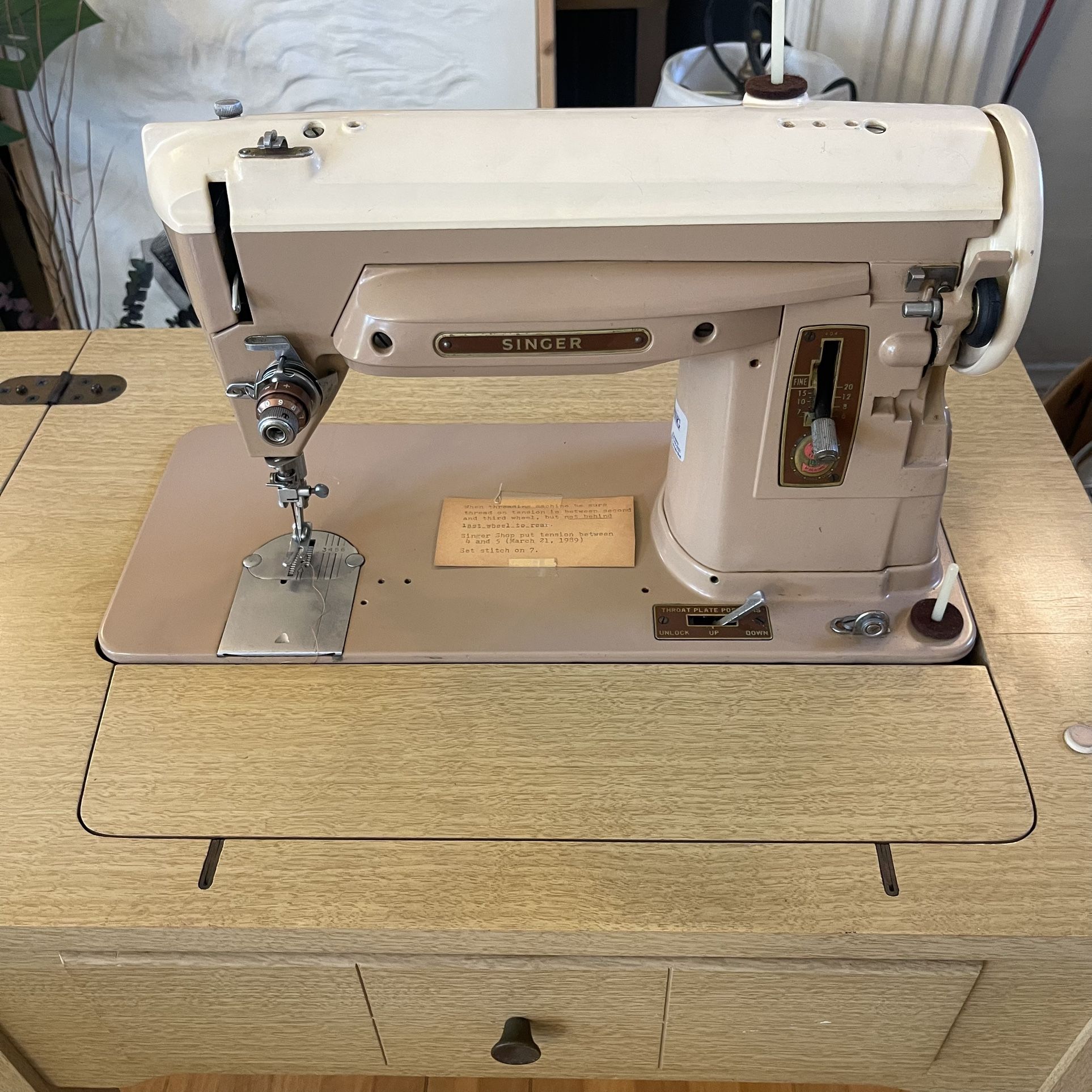 Vintage Singer 404 Sewing Machine w/ Original Fold Out Tabletop Cabinet
