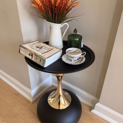 NEW Metal Round End Table,Modern Pedestal, Corner Drink, Accent Side Table Nightstand Black&Gold