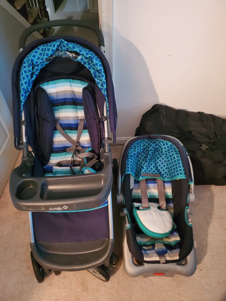 Carter's car seat, stroller with the base.
