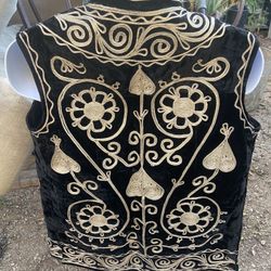 VINTAGE MENS OR WOMENS VEST 