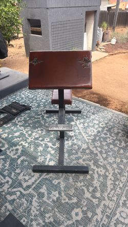 Preacher curl bench